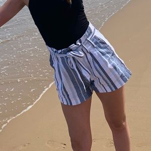 Abercrombie blue striped linen tie shorts